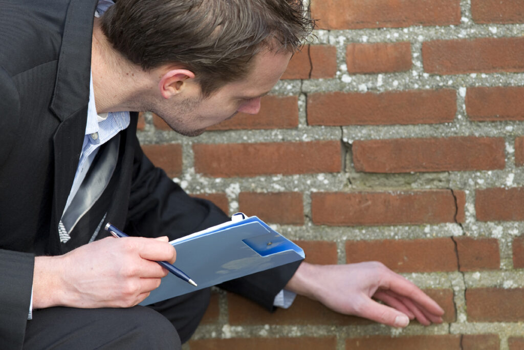 Diagnostiqueur immobilier en situation